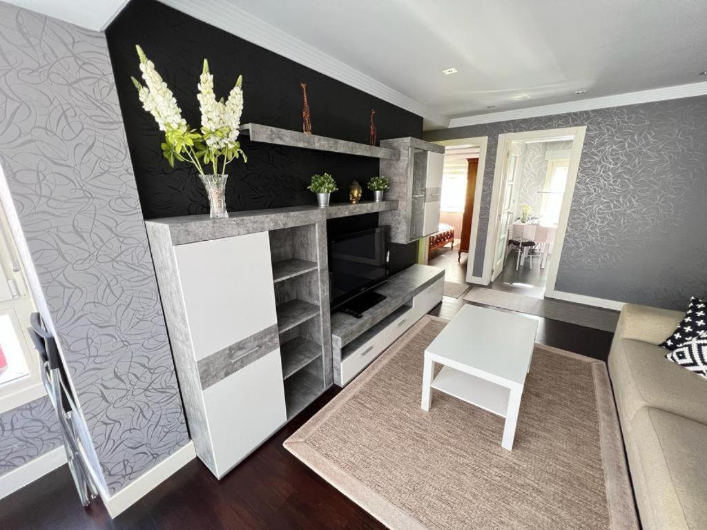 Tonpoigane Apartment Bermeo Bagian luar foto