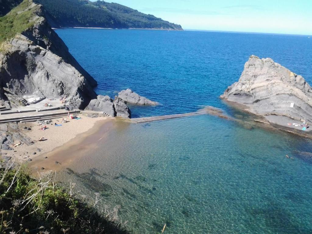 Tonpoigane Apartment Bermeo Bagian luar foto