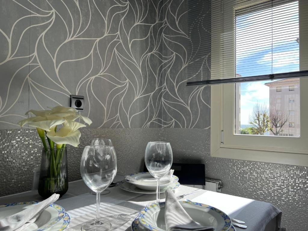 Tonpoigane Apartment Bermeo Bagian luar foto